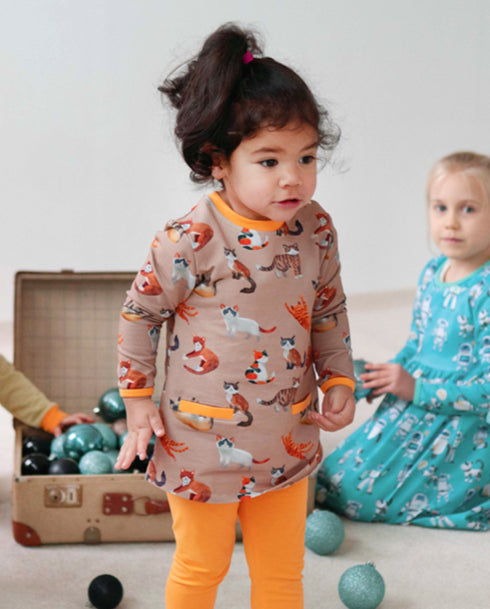 Kleid mit Taschen Cats