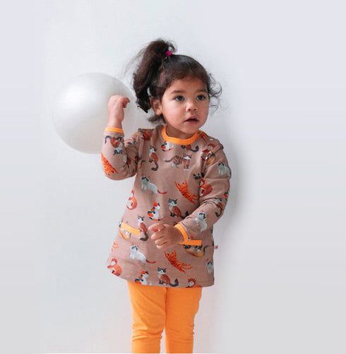 Kleid mit Taschen Cats